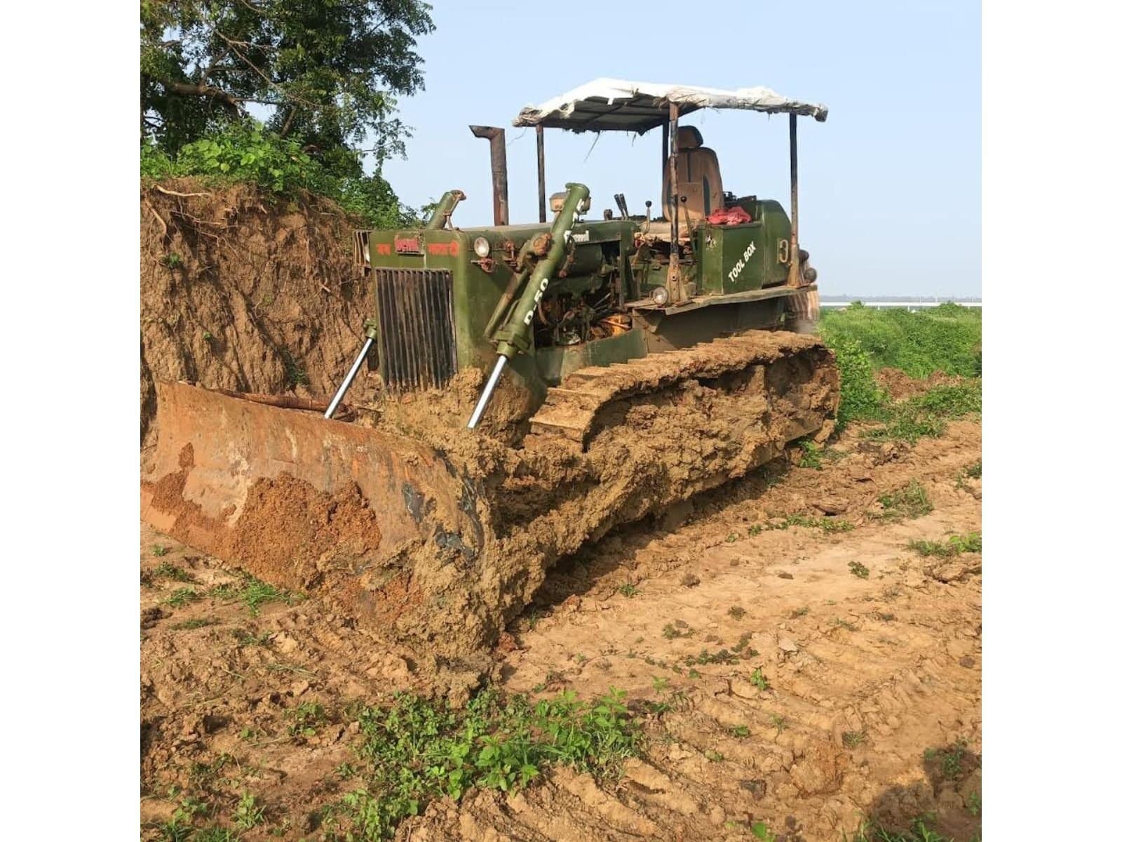 120 HP Dozer on Rent - BEML D50 A15 rental Bhubaneswar — RentMyMachine